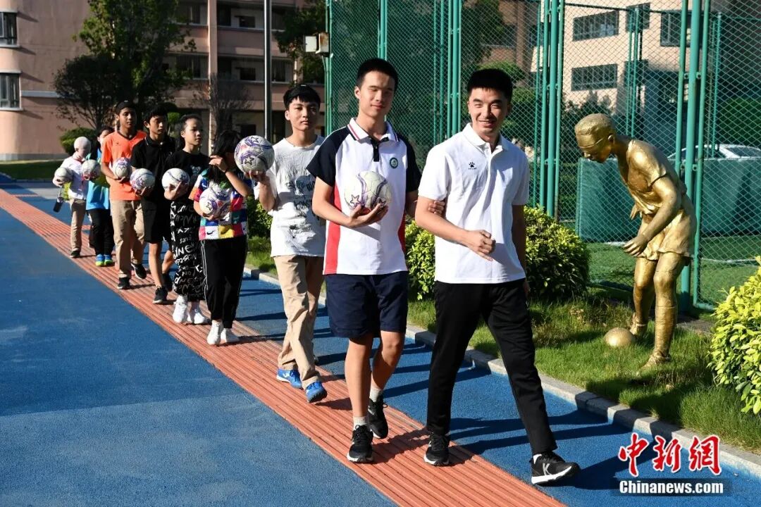 a8571bb0cbaf753789b486403d3c8b79.jpg